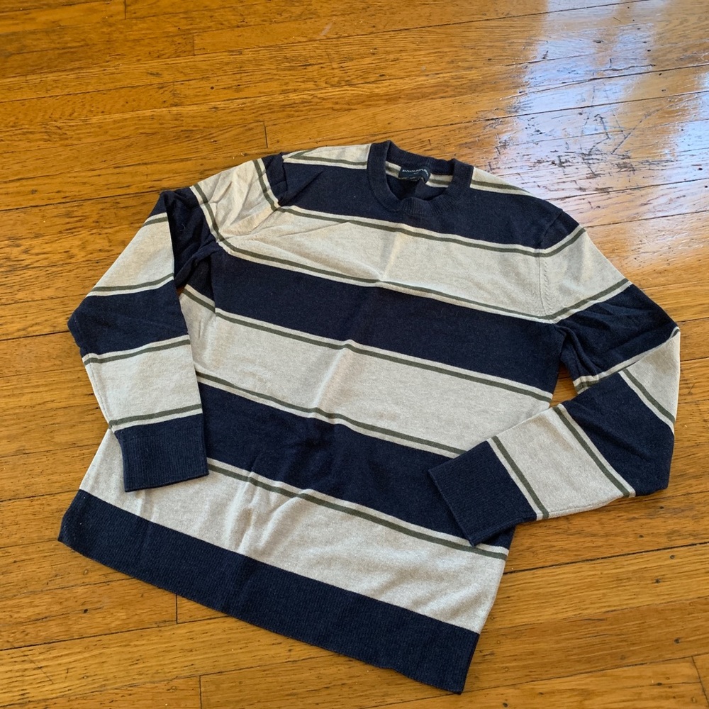 Banana republic navy and cream striped sweater